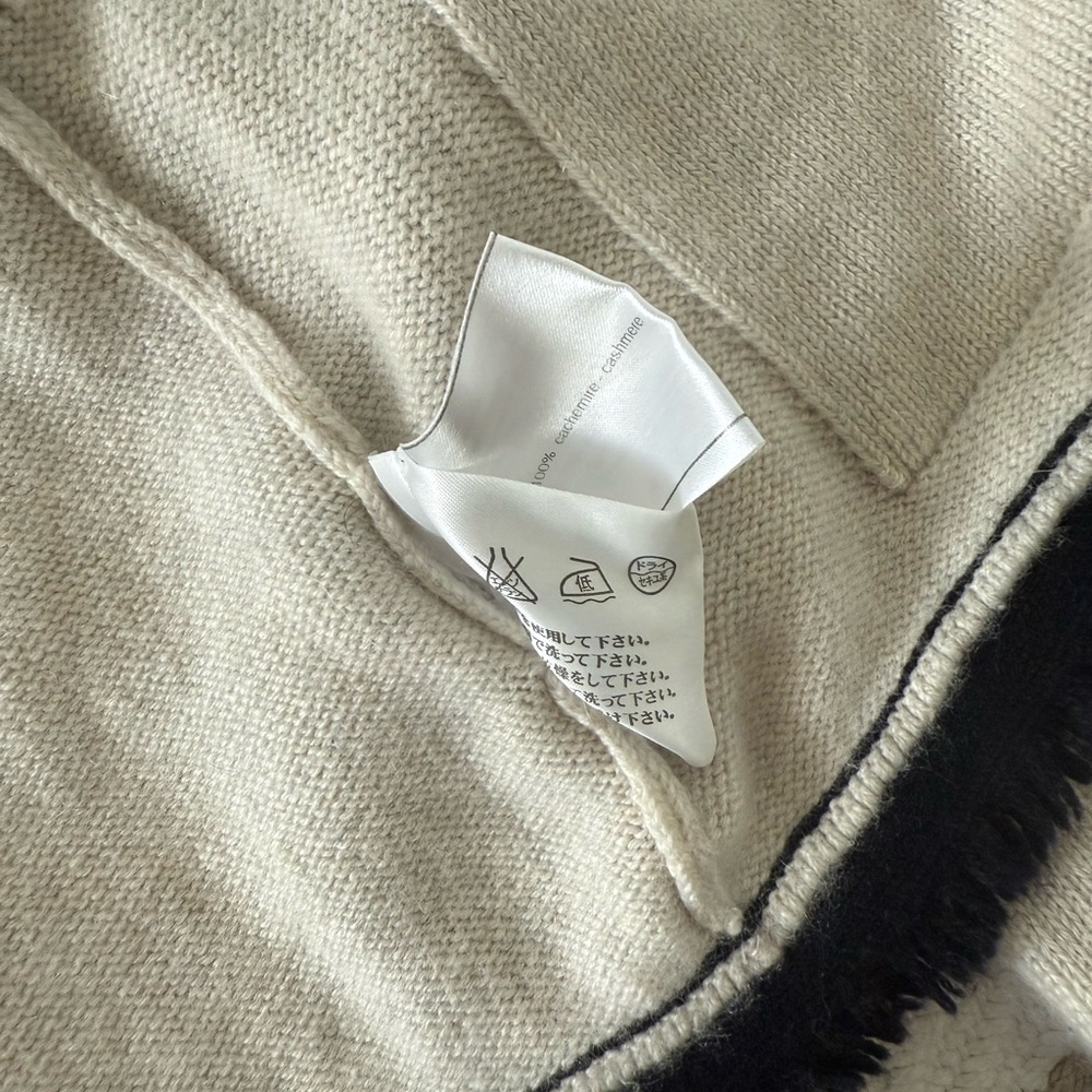 CHANEL 100%cashmere Ecru w/Black fringe trimmed cardigan silver CC buttons Sz 42 - Picture 8 of 10